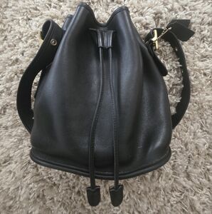 Coach Vintage Drawstring Bucket Bag 9952. GUC. Firm $. Authenticated